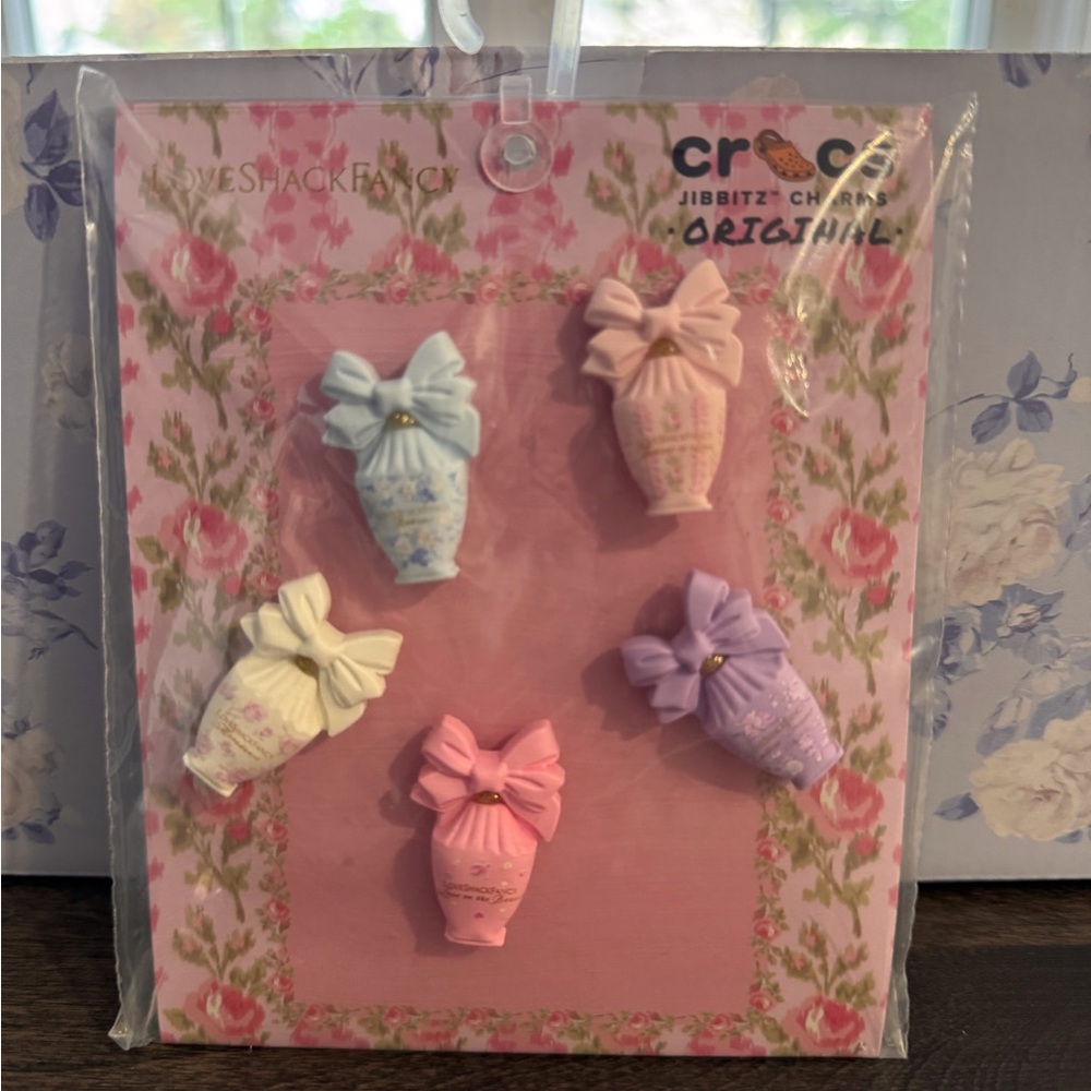 LOVESHACKFANCY Croc Charms NWT.
